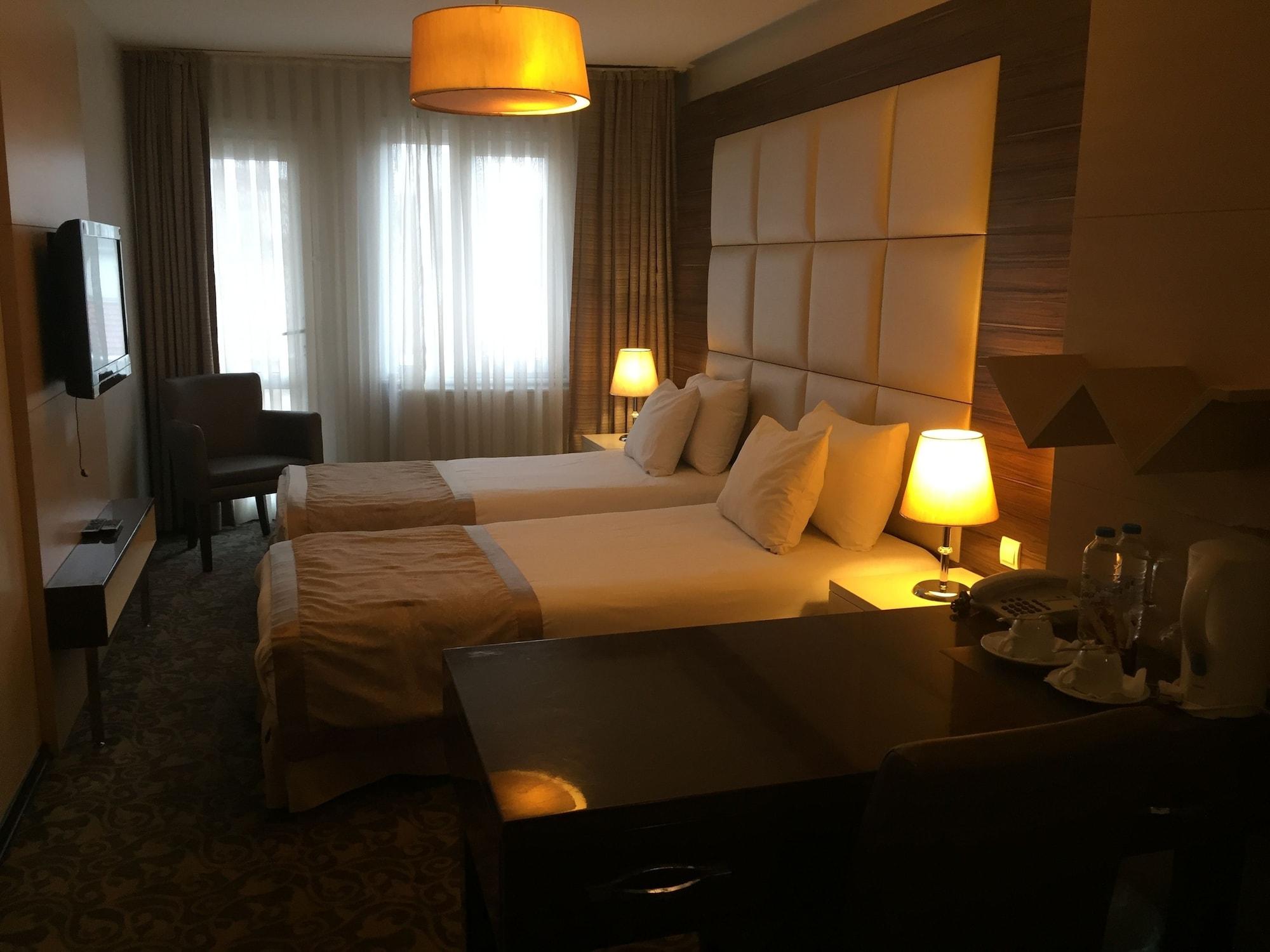 Derpa Hotel Istanbul Eksteriør bilde